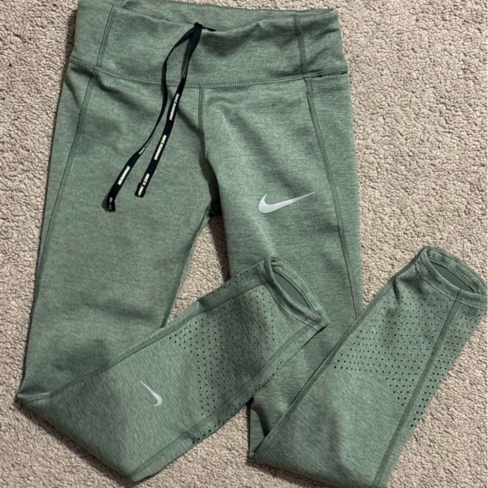 Nike Women’s XS Mid Rise Epic Luxe Cropped Legging Green Dri-Fit